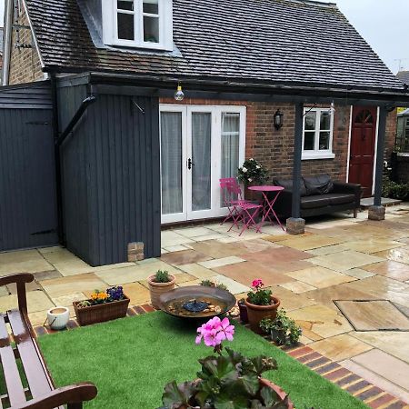 Kristina'S Coach House Apartment Horsham Luaran gambar