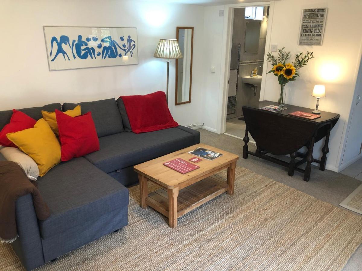 Kristina'S Coach House Apartment Horsham Luaran gambar